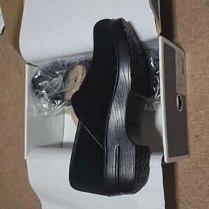 Dansko black patch pro shoes size 40